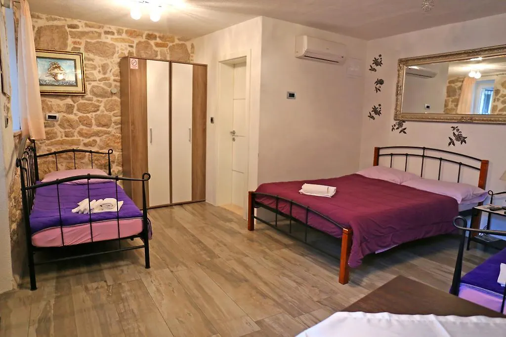 Apartments Nikolla Split