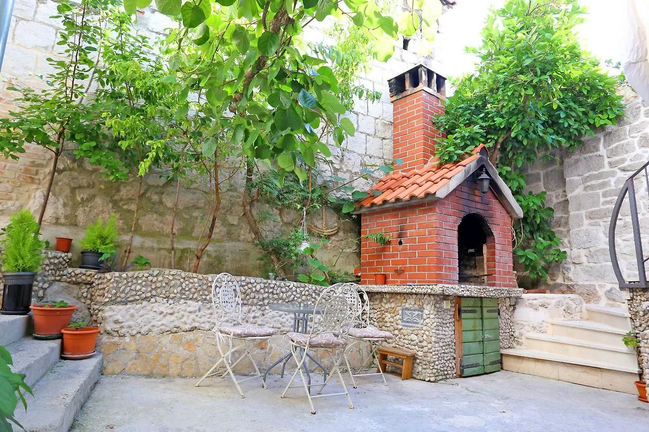 Apartments Nikolla Split
