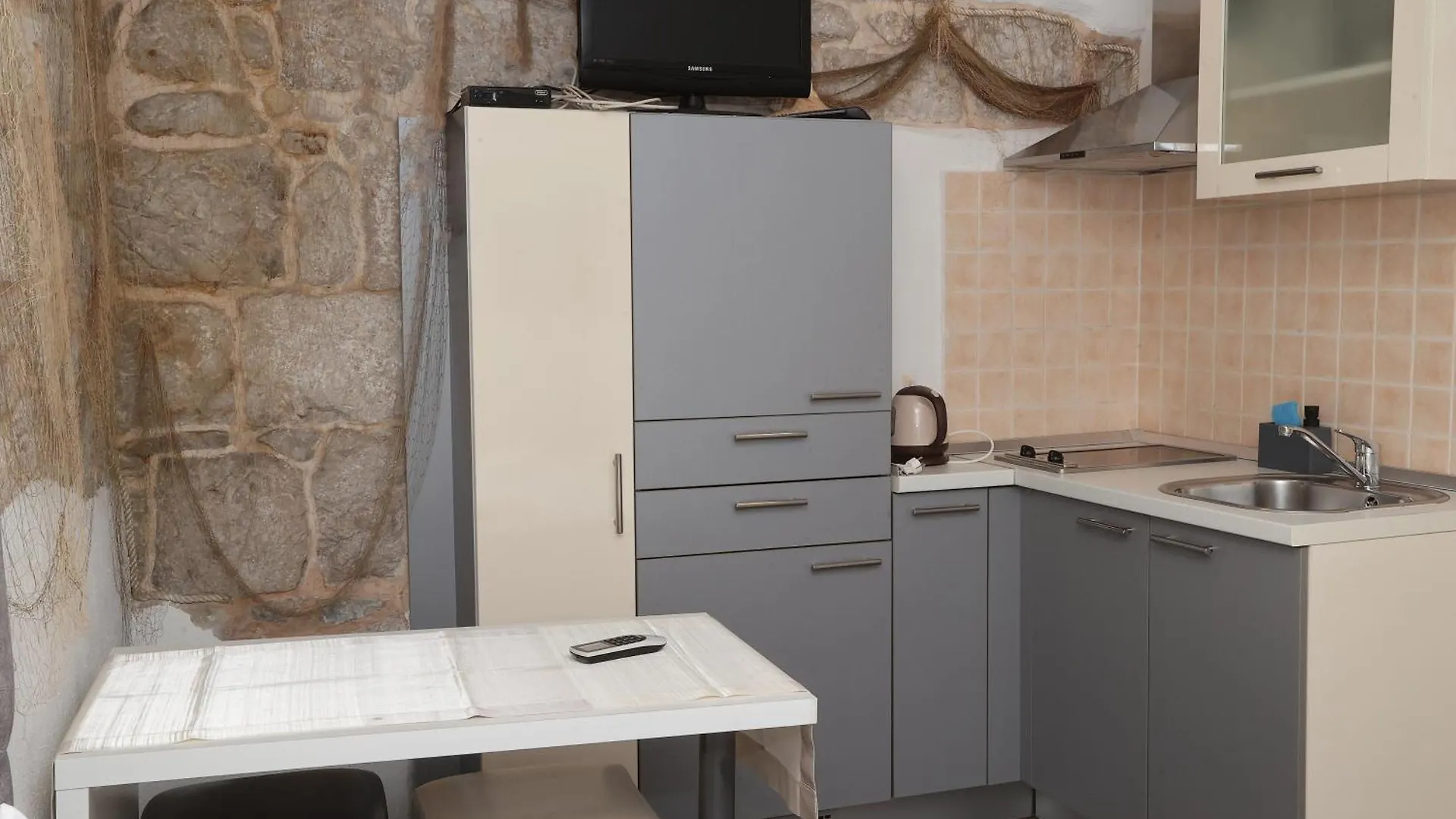 Apartments Nikolla Сплит 0*,  Хорватия