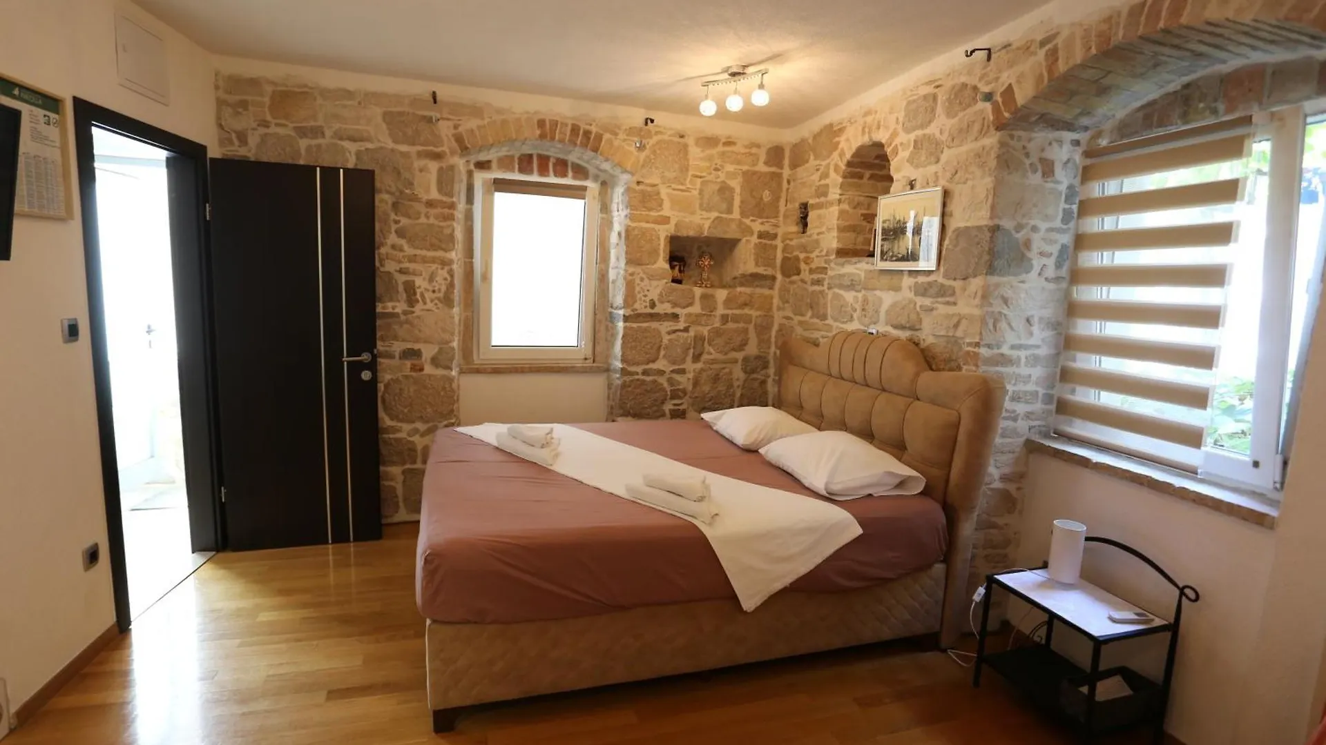 Apartments Nikolla 스플리트