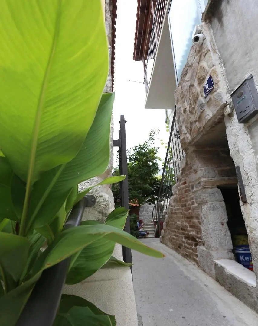 Apartments Nikolla 스플리트