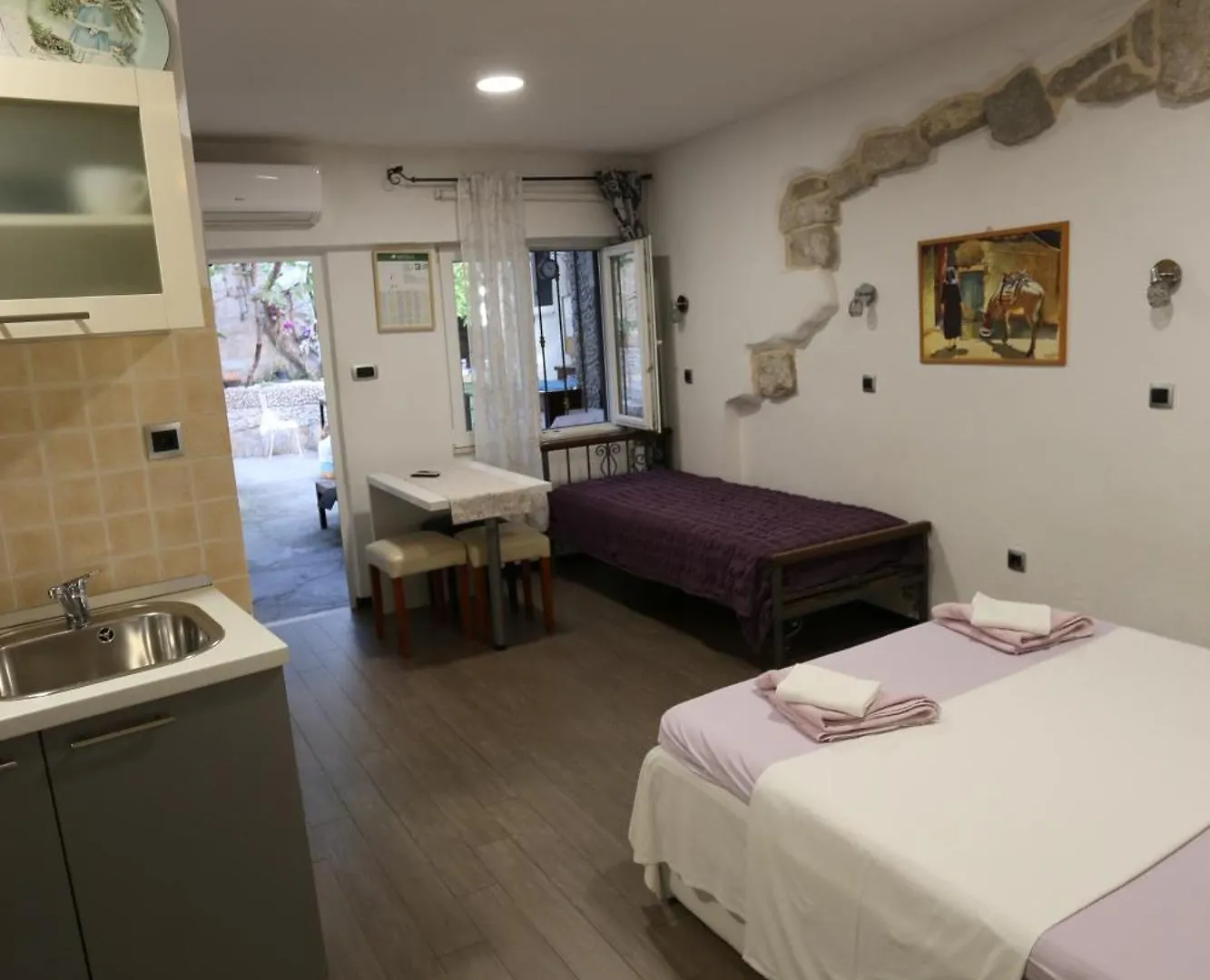 Apartments Nikolla Split