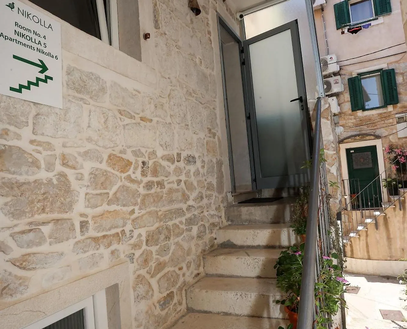 Apartments Nikolla Split