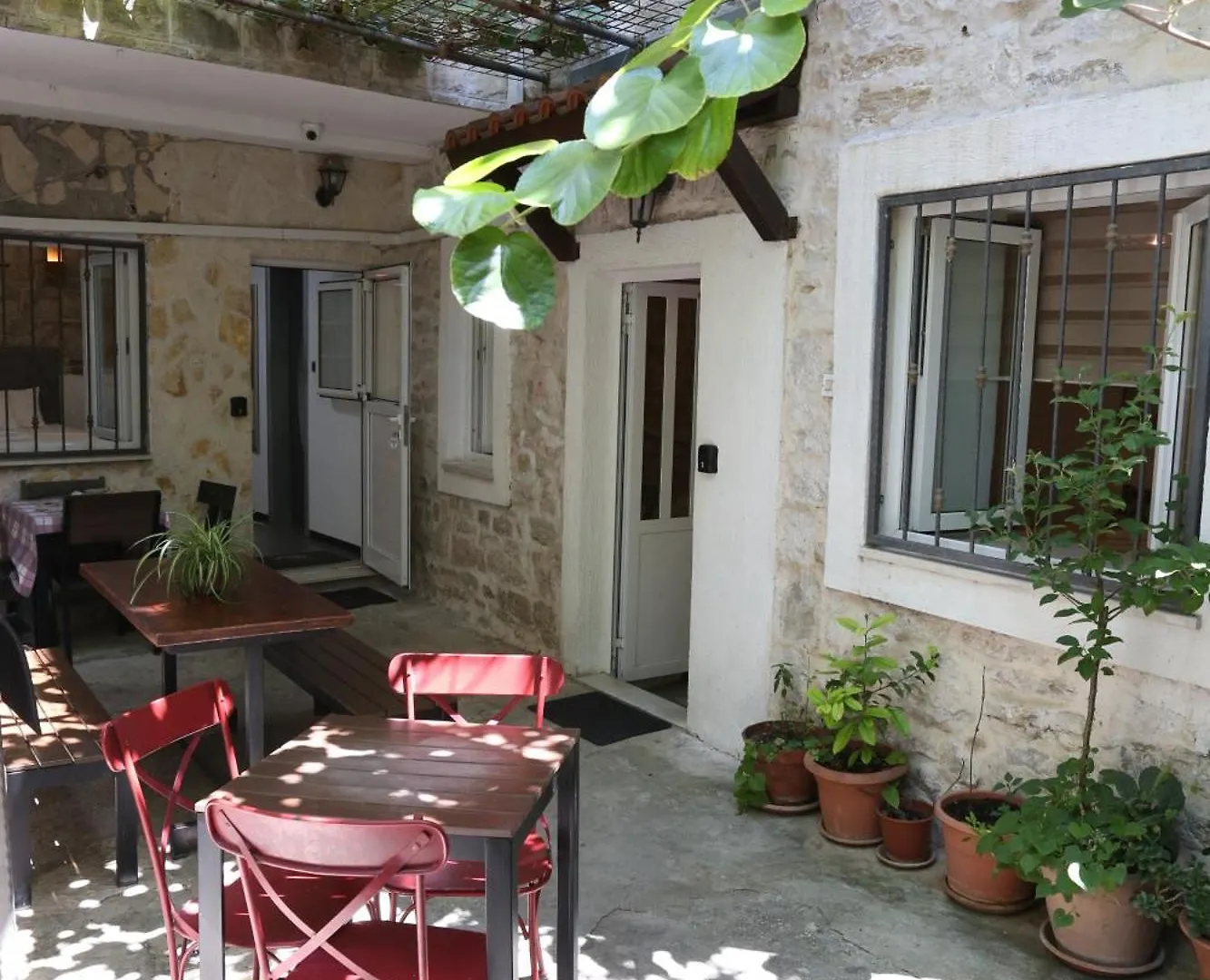 Apartments Nikolla Split 0*,