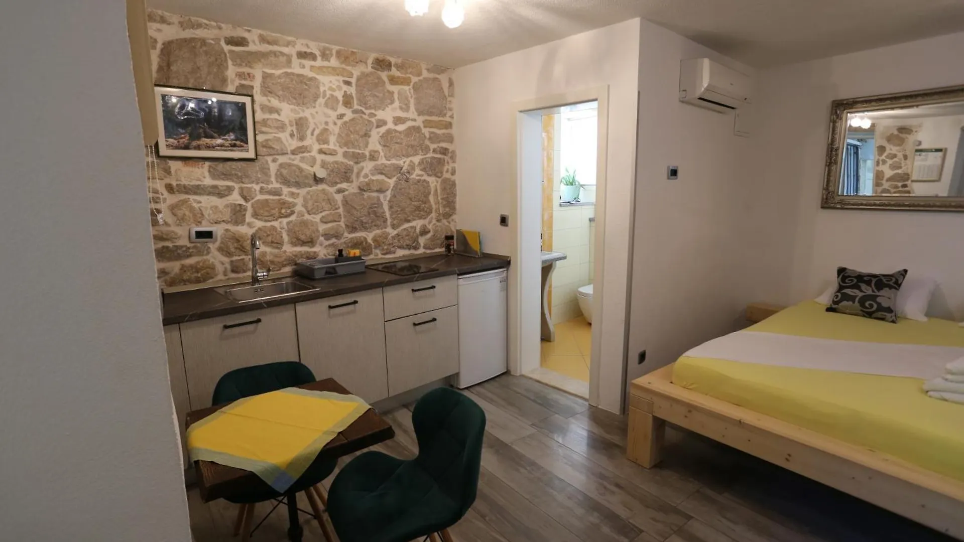 Apartments Nikolla Split