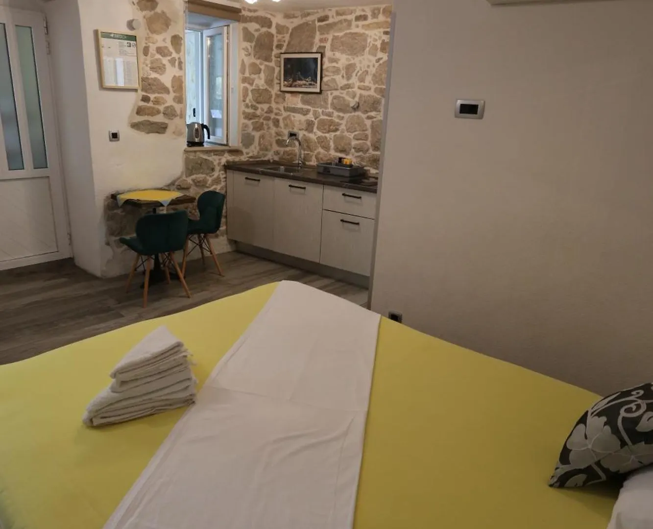 Apartments Nikolla Split 0*,